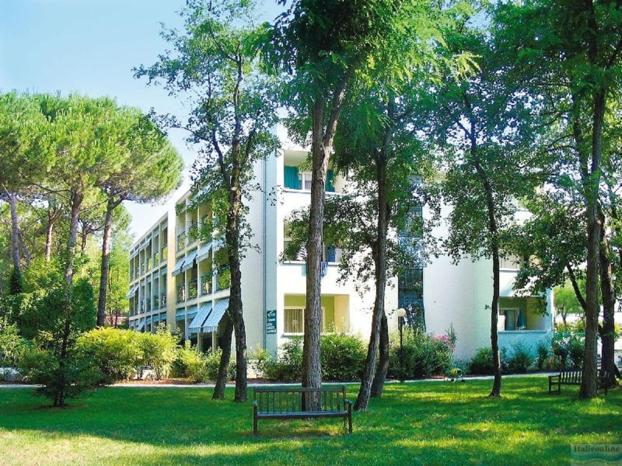 Residence Pinewood Bibione Eksteriør bilde